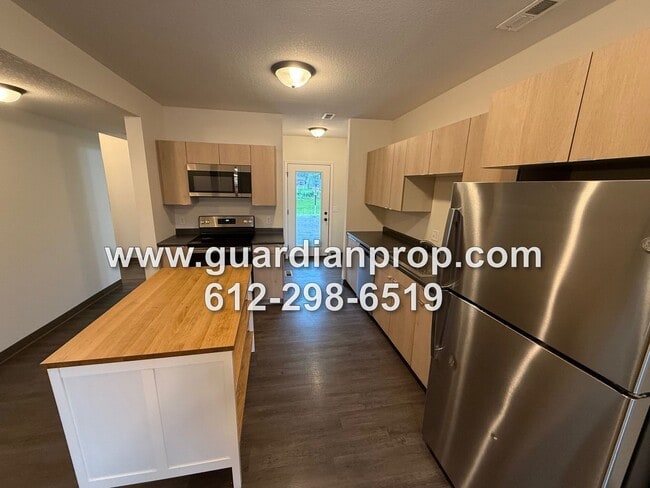 Building Photo - 2024 Built Townhouse Available Now, Open F...