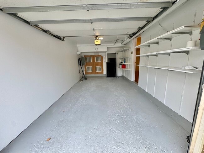 Building Photo - 1628 N Mohawk St