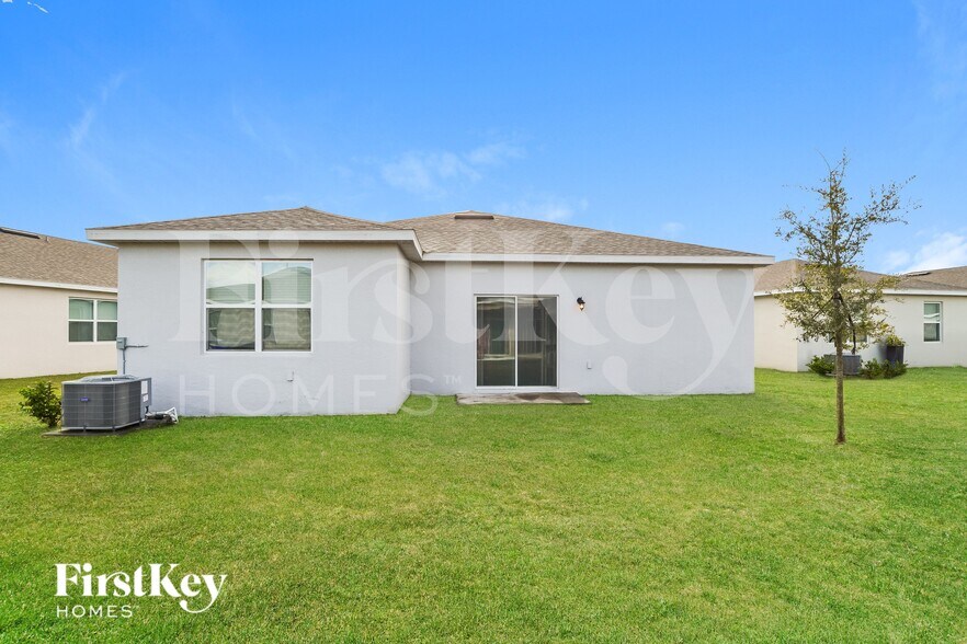 Building Photo - 1250 Ponca Rd