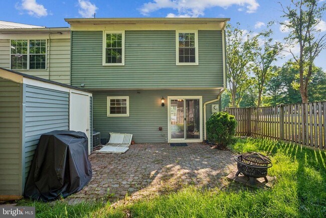 Building Photo - 14801 Basingstoke Loop