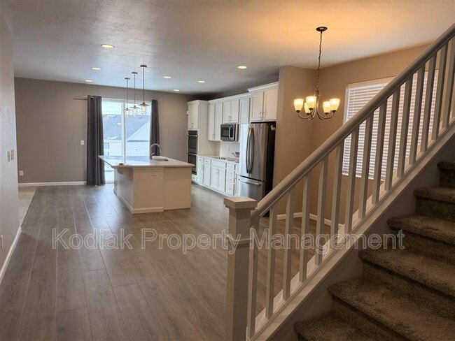 Building Photo - 3155 N 1500 E