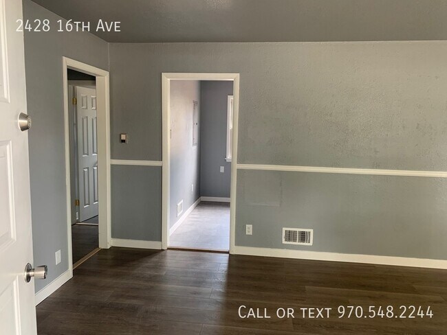 Building Photo - 2428 16th Ave