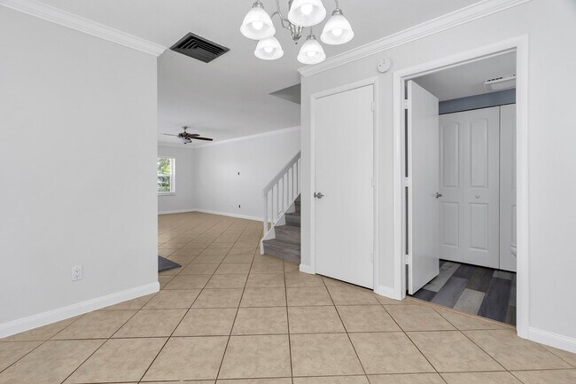 Building Photo - 8159 Andover Ct