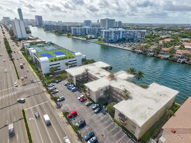 Building Photo - 2600 S Ocean Dr