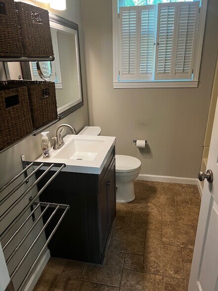 Building Photo - 3720 Norma Dr