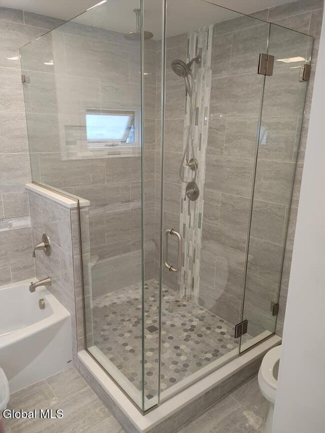 Building Photo - 122 N Ferry St