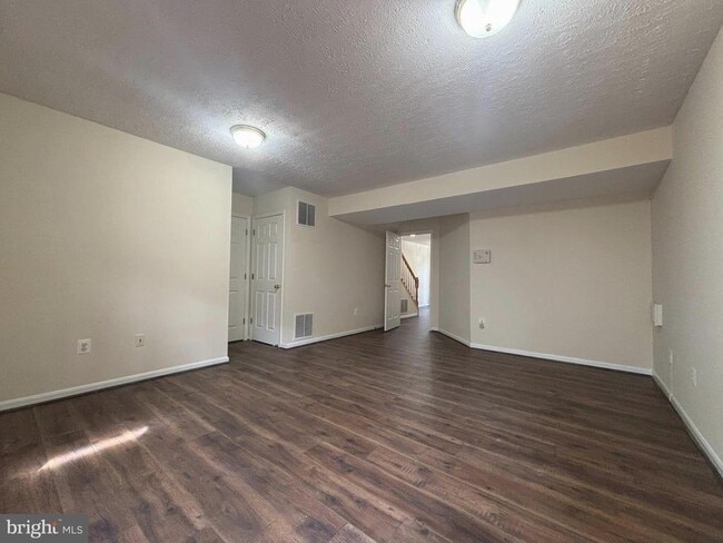 Building Photo - 2444 Rolling Plains Dr