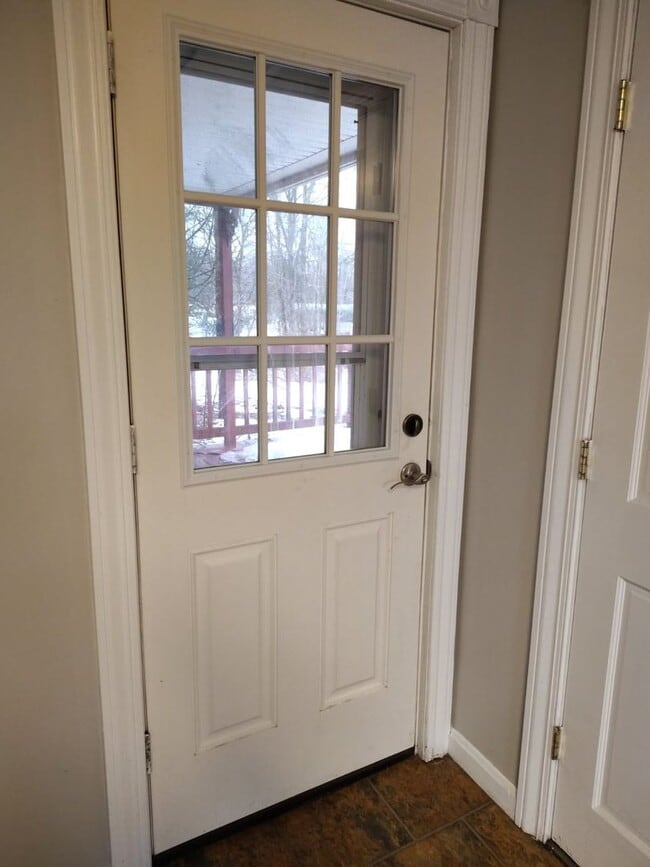 Building Photo - Beautiful 4 Bed/ 2 Bath House for Rent