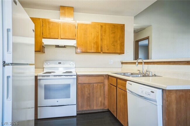 Building Photo - 2654 Bryandouglas Dr