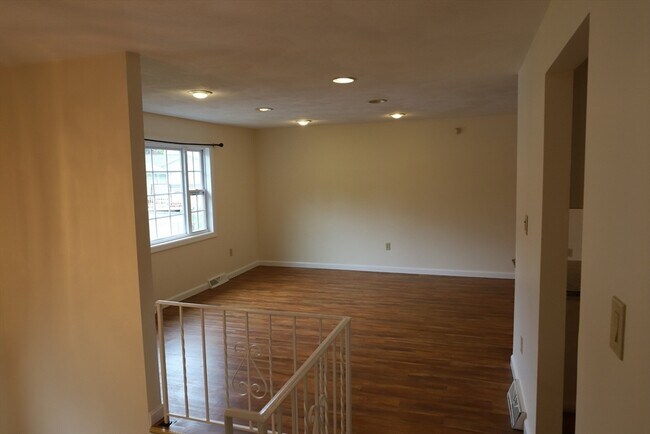 Building Photo - 42 Wheatland St