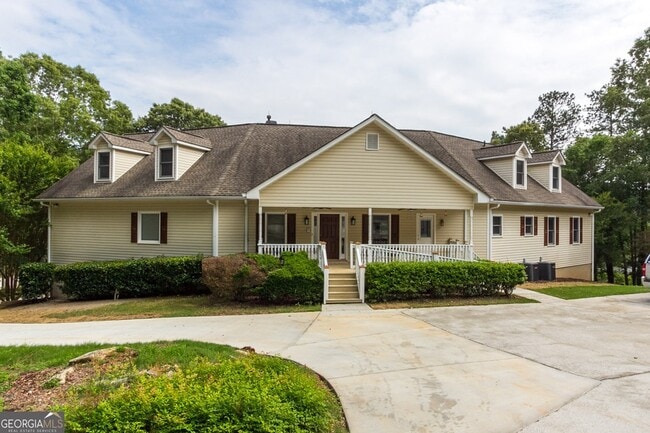 Building Photo - 5166 Wheeler Dr