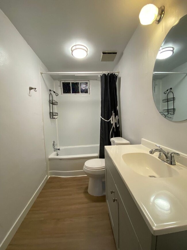 Building Photo - Remodeled Basement Apartment