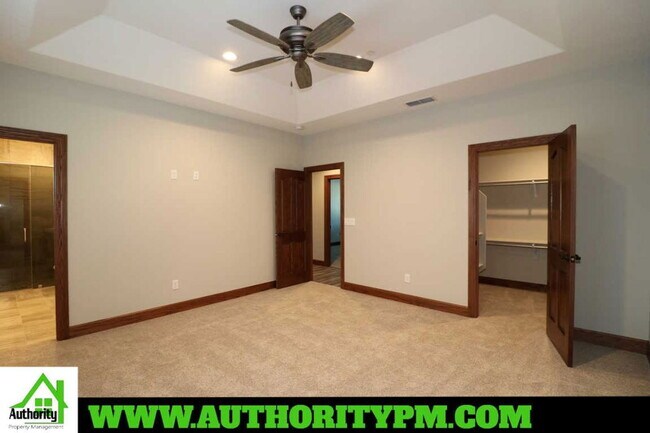 Building Photo - 3071 Bedrock Ln