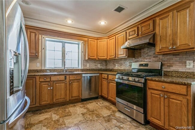 Building Photo - 39 Croydon Rd