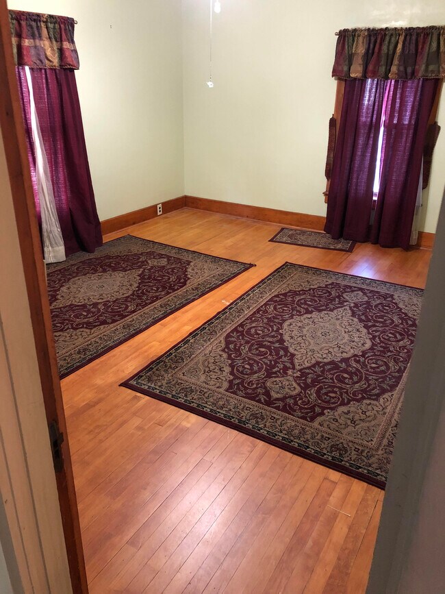 Building Photo - 311 W Jefferson St