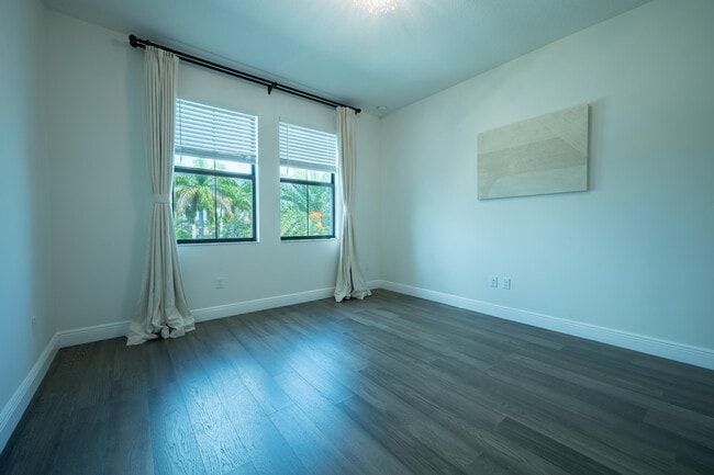 Building Photo - 13026 Artisan Cir