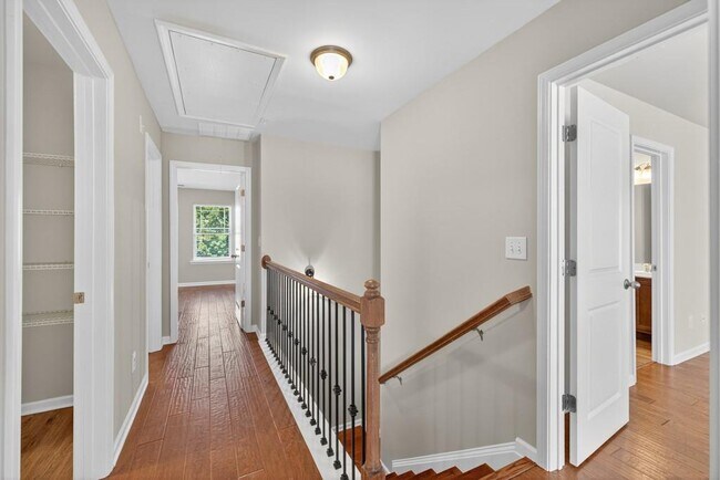 Building Photo - 3277 Castleberry Village Dr