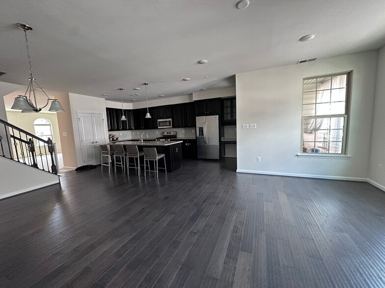 Building Photo - 6466 Walcott Ln
