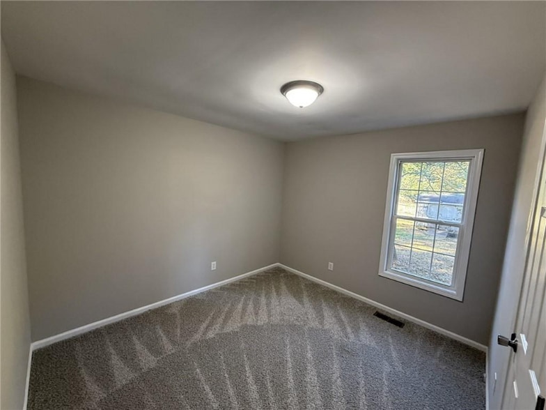 Building Photo - 8111 Oak Arbor Rd