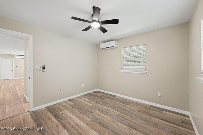 Building Photo - 2850 Starlight Dr