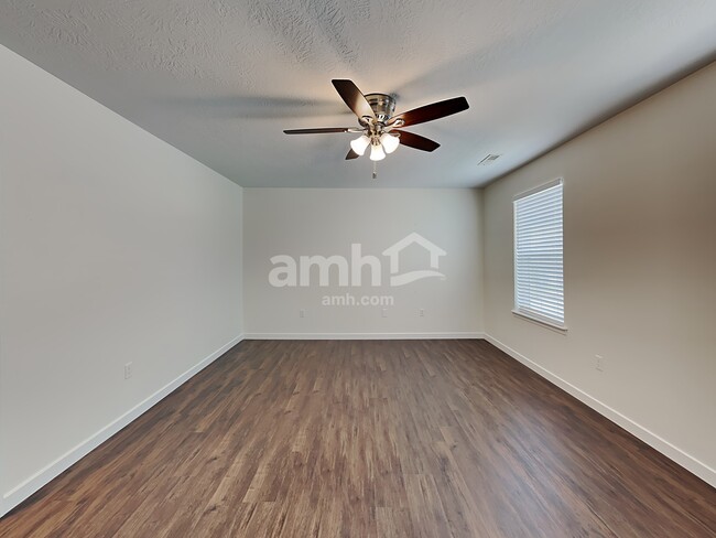 Building Photo - 9201 W Shelterwood Dr
