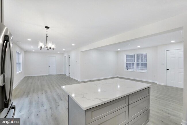 Building Photo - 35355 Hamlin School Ln