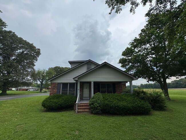 Building Photo - 9930 Hwy 22