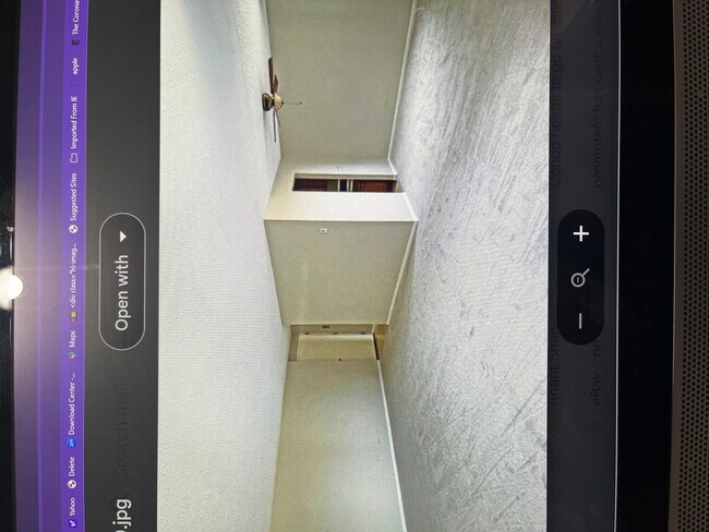 Building Photo - 225 S Rohlwing Rd
