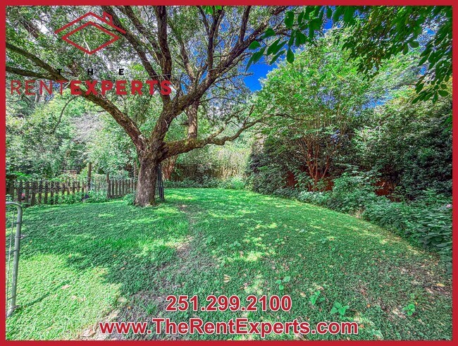 Building Photo - 2772 N Grafhill Dr