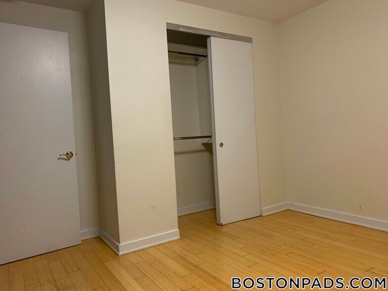 Building Photo - 40 Boylston St