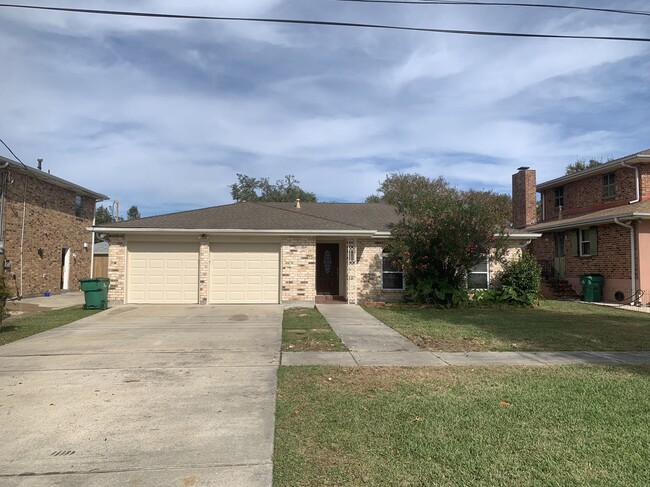 Primary Photo - 4945 Avron Blvd