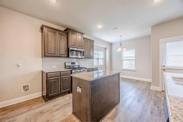 Building Photo - 2916 Bobcat Dr