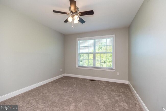 Building Photo - 3216 Brookside Dr
