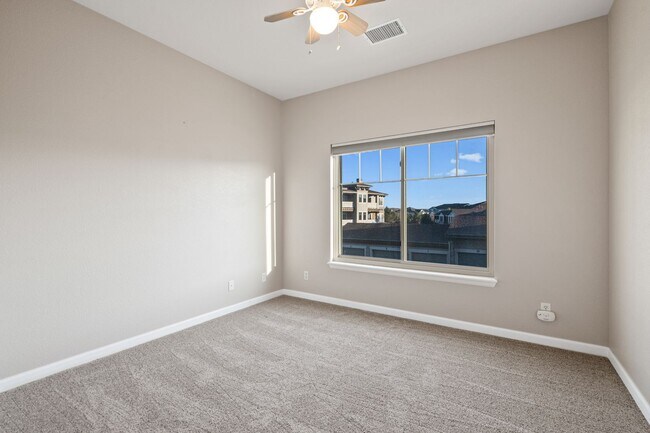 Building Photo - 9359 Las Ramblas Ct