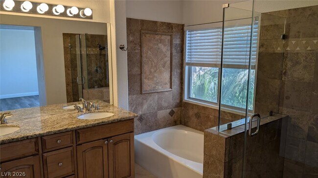 Building Photo - 2670 Ridgewater Cir