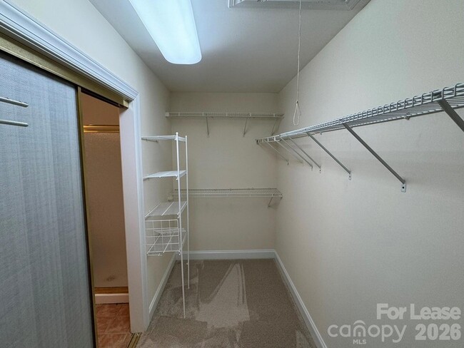 Building Photo - 7127 Weddington Brook Dr