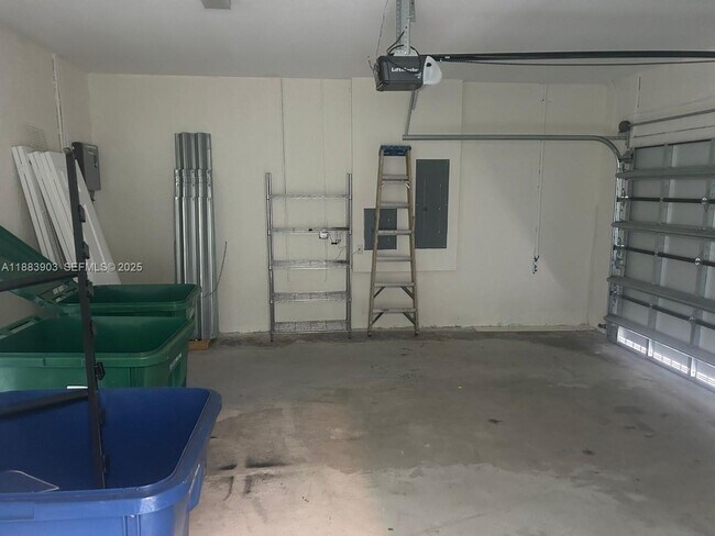 Building Photo - 20828 NE 2nd Ct