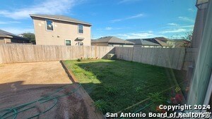 Building Photo - 9622 Pleasanton Cove