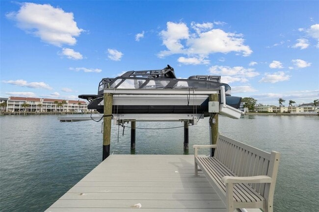 Building Photo - 12112 Lagoon Ln