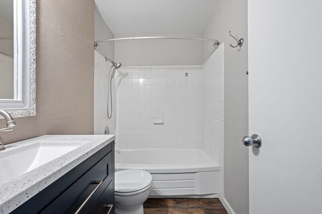 Building Photo - 2577 Elysium Ave