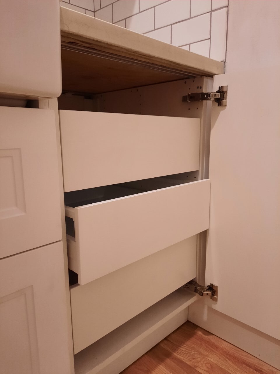 Drawers for storage - 602 E McLoughlin Blvd