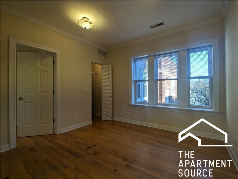Building Photo - 3240 N Clifton Ave