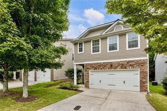 Building Photo - 313 Hidden Creek Ln