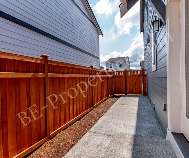 Building Photo - Tehaleh New Construction