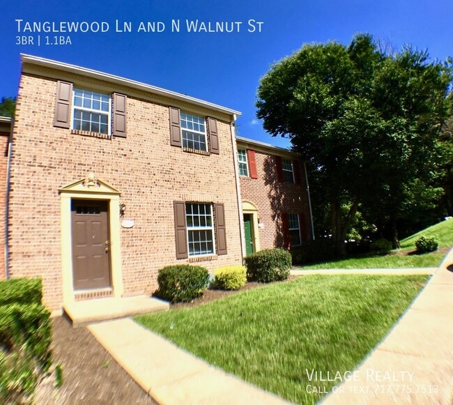 Building Photo - Spacious 3-BR Townhome in Dallastown Schoo...