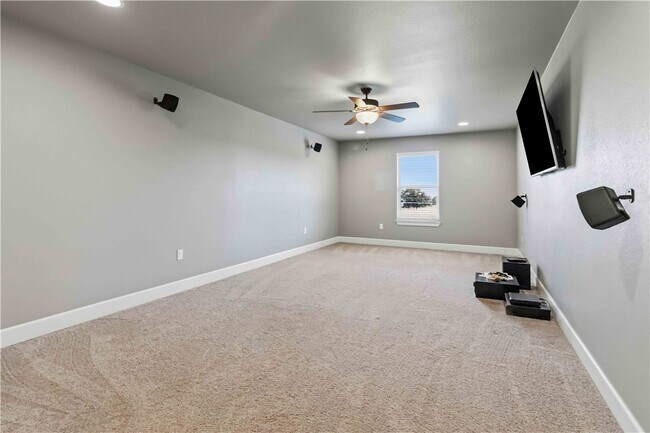 Building Photo - 1340 Sweetbriar Cir