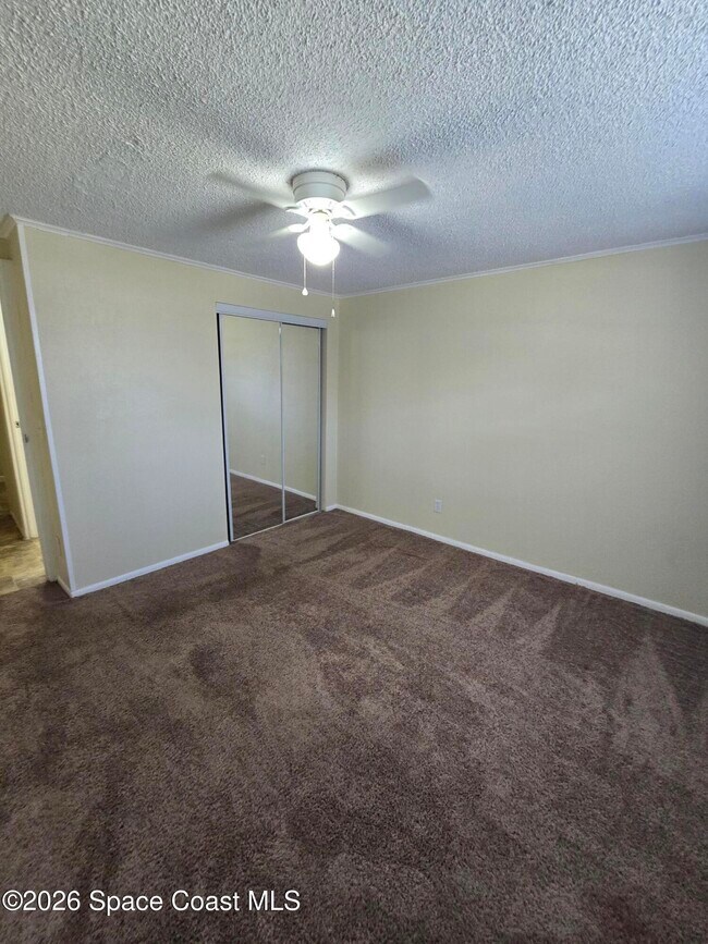 Building Photo - 1700 Bottlebrush Dr