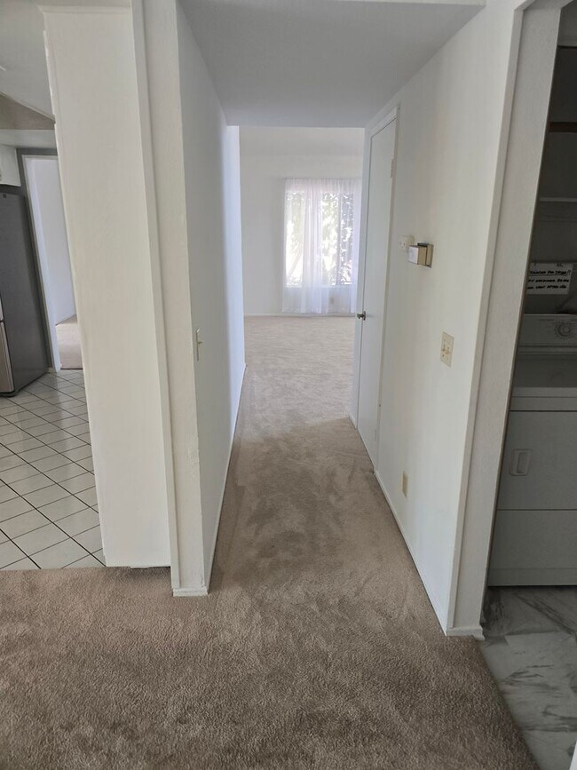 Building Photo - BEAUTIFUL 4 BEDROOM 3 BATH HOUSE. MOVE IN ...
