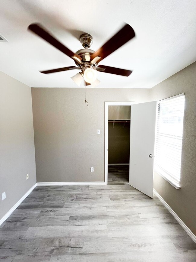 Building Photo - Available NOW!!!! This charming 1 story, 3 bedroom, 2 bath house could be your next home! Beautif...