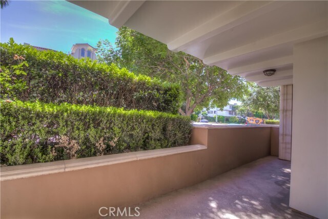 Building Photo - 4551 Coldwater Canyon Ave
